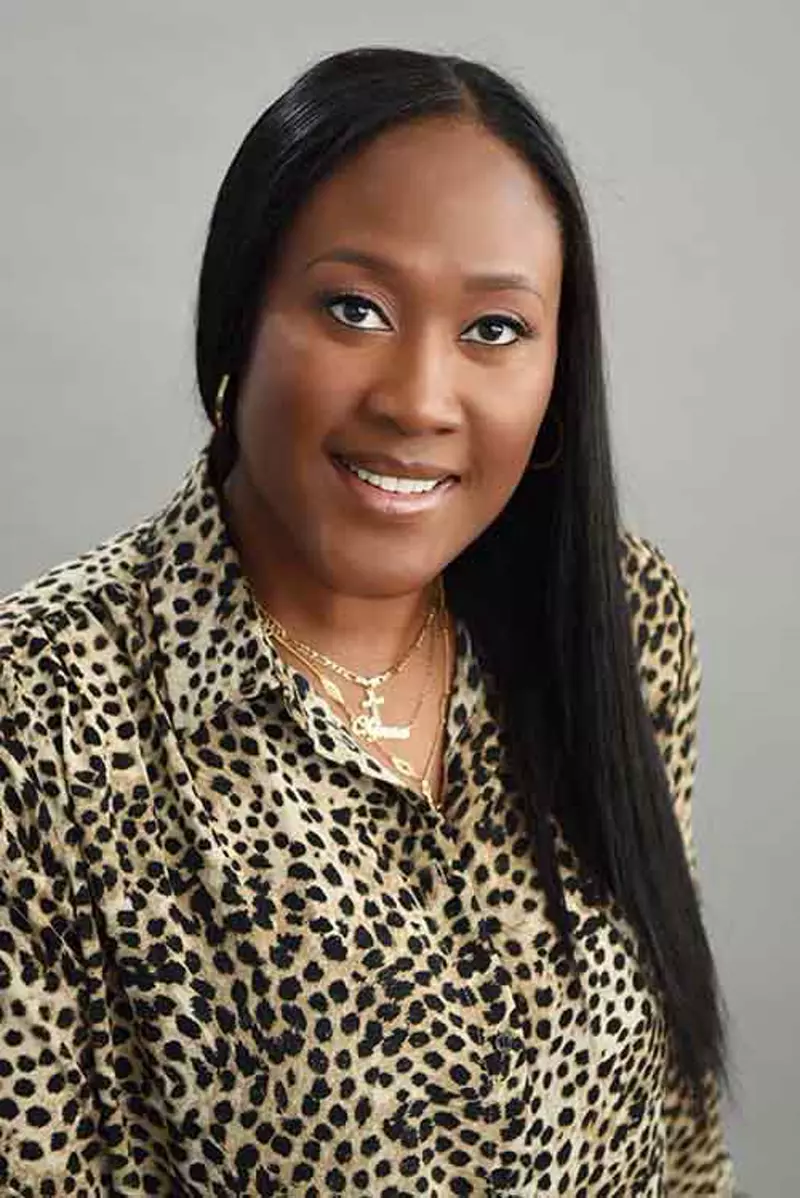 Tracey Chung headshot