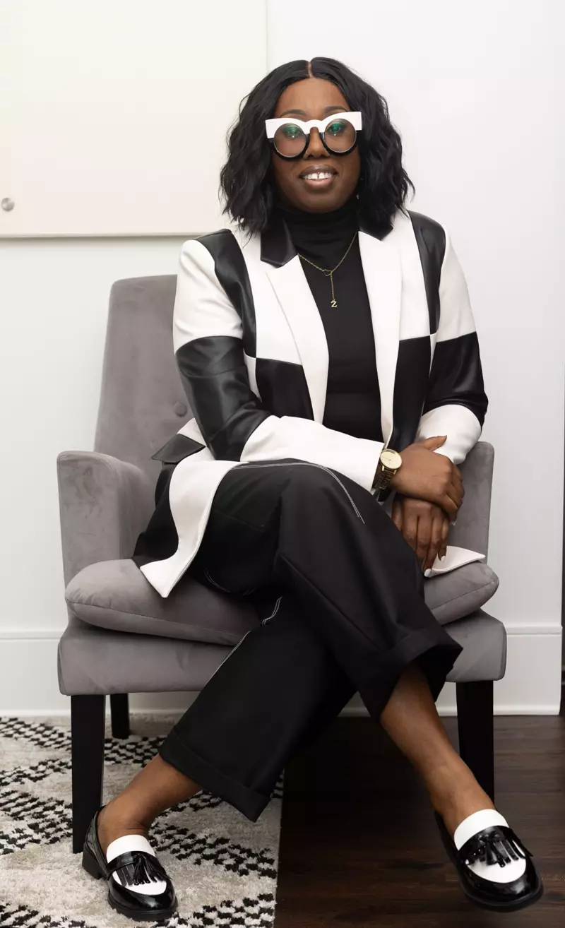 Zola Jeffers headshot